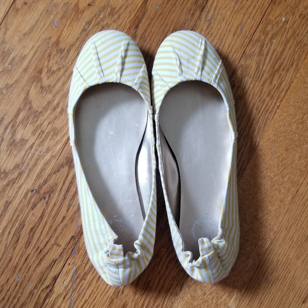 Gap yellow striped flats